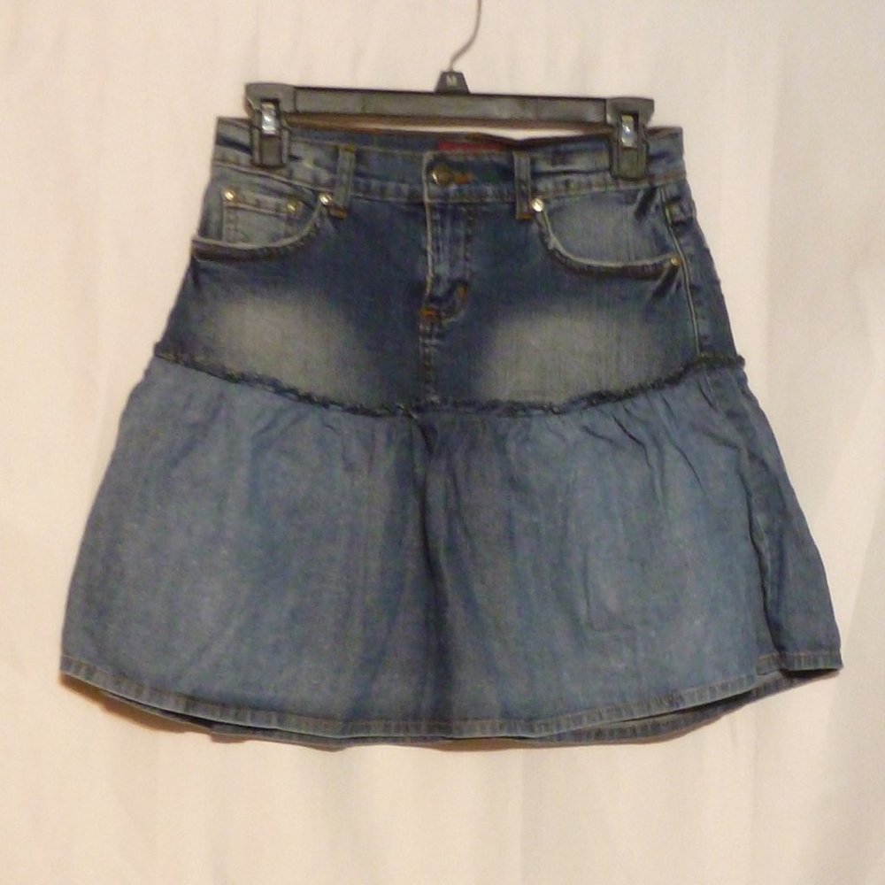 Sexy  Denim Jean skirt by Detail Jeans NWT S Small